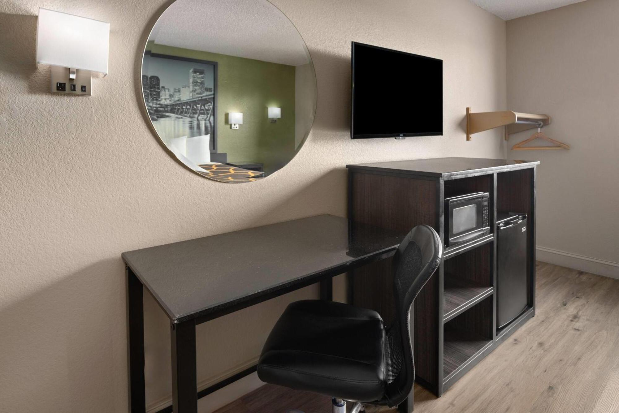 Hotel Super 8 By Wyndham Richmond Midlothian Turnpike Extérieur photo